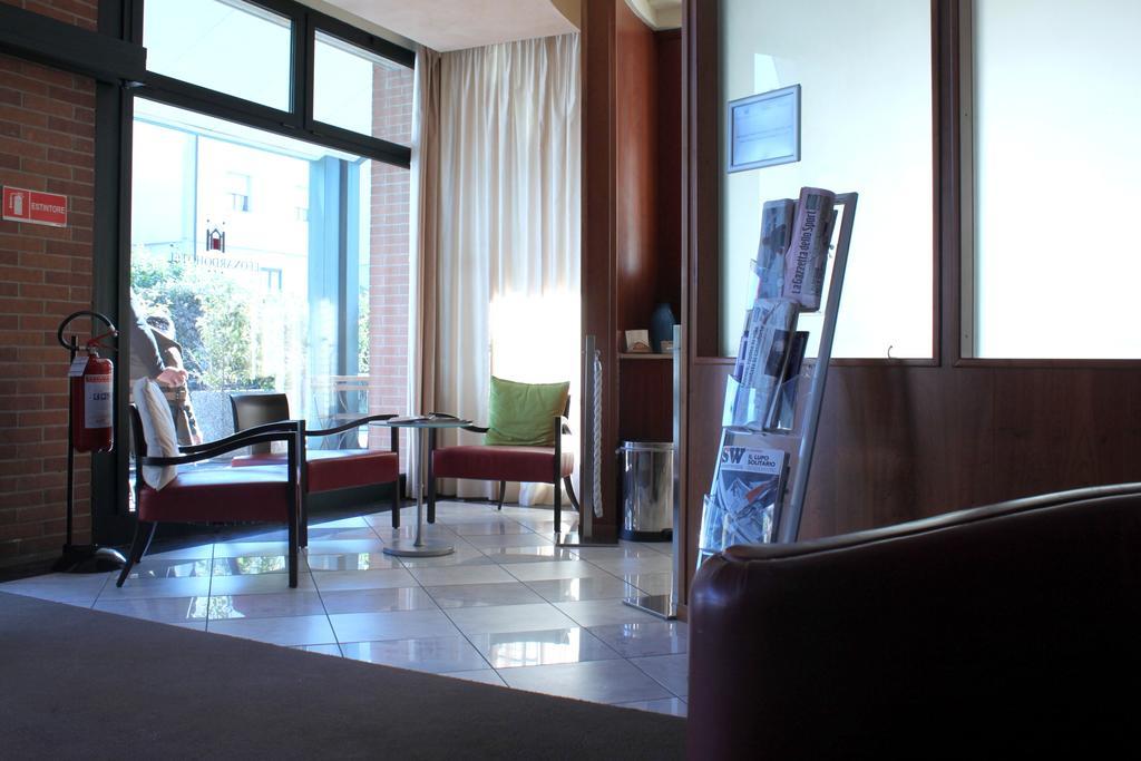 Leonardo Hotel Парма Екстер'єр фото