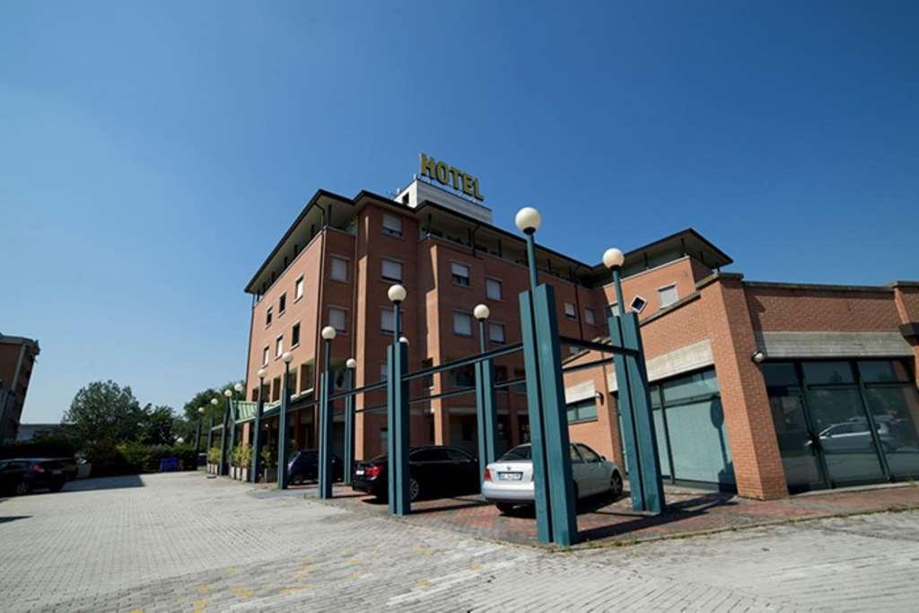 Leonardo Hotel Парма Екстер'єр фото